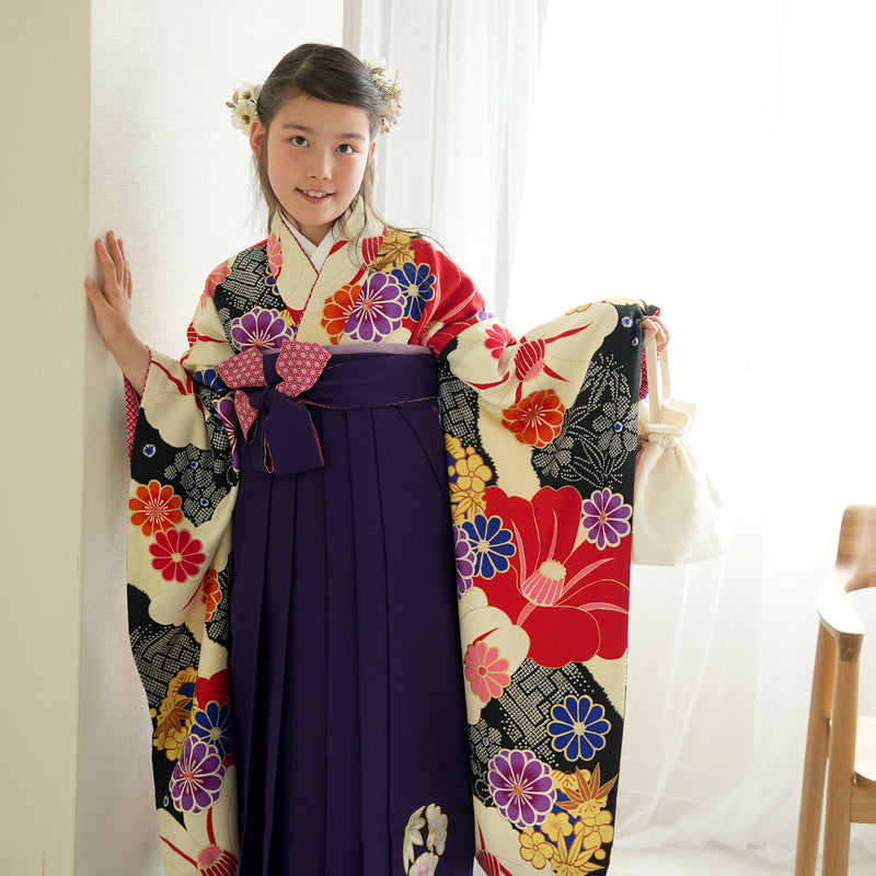 【レンタル】 袴 15点セット ジュニア JAPANSTYLE 袴87cm（身長145-152cm） 卒業式 小学生 二尺袖着物 フルセット 往復送料無料 赤と白の椿と黒疋田 （1421634600）